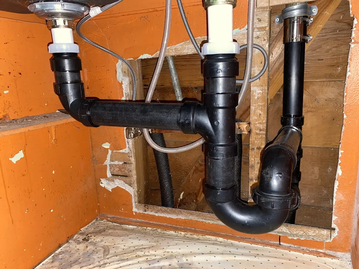 Professional Pipe Bursting equipment and tools on the job in Excelsior Springs